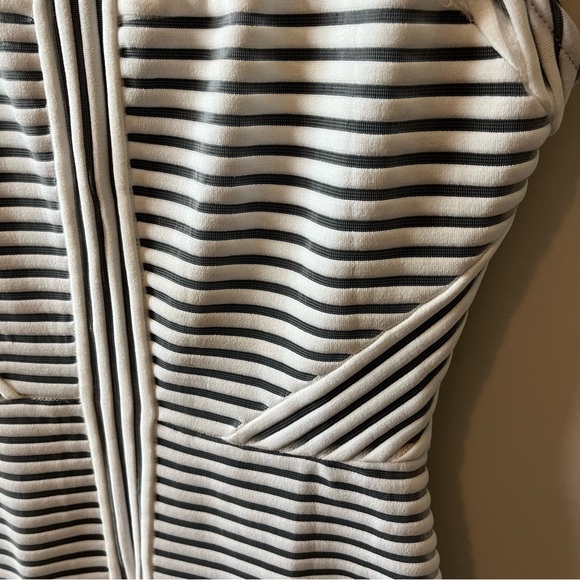 BEBE Body Contouring Ribbed Overlay Dress Size Small - Picture 2 of 5